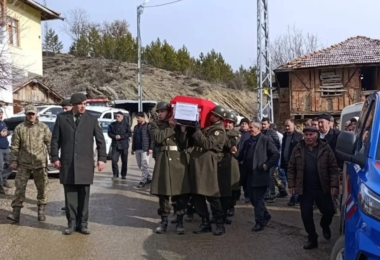 Kıbrıs Gazisi Son Yolculuğuna Uğurlandı 2