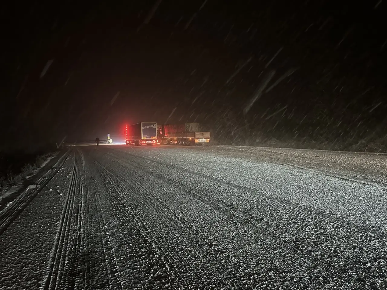 Beyaz Örtü Ulaşımı Aksattı 2