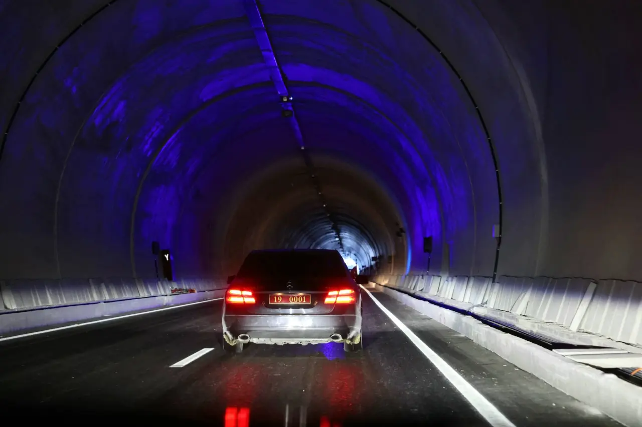 Tünellerde Işık Göründü, Konforlu Ulaşım Yakın 5