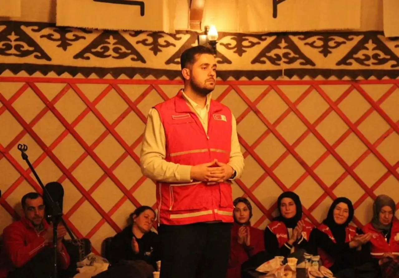 Genç Kızılay Genel Başkanı Gönüllülerle Buluştu 2