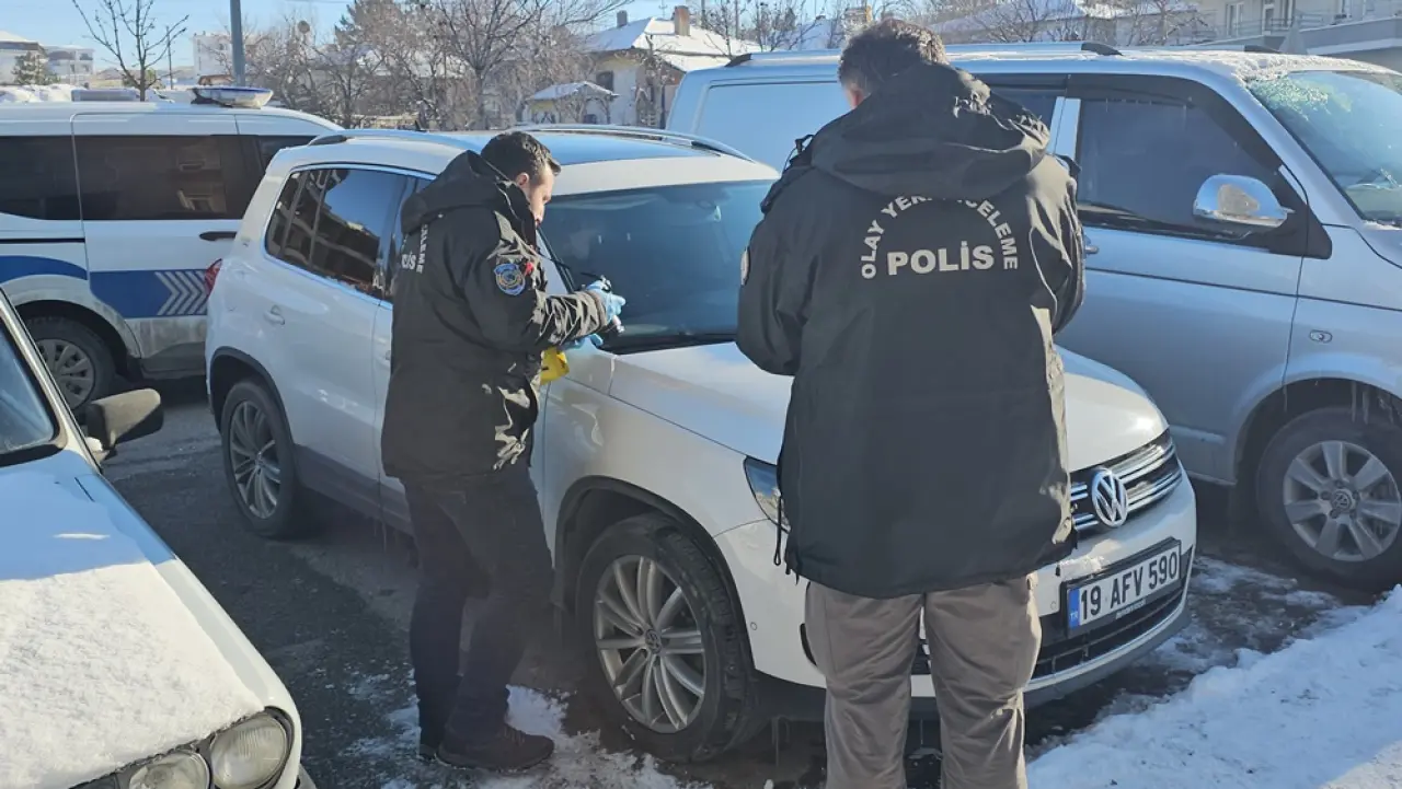 Avukatın Aracına Yorgun Mermi İsabet Etti 1