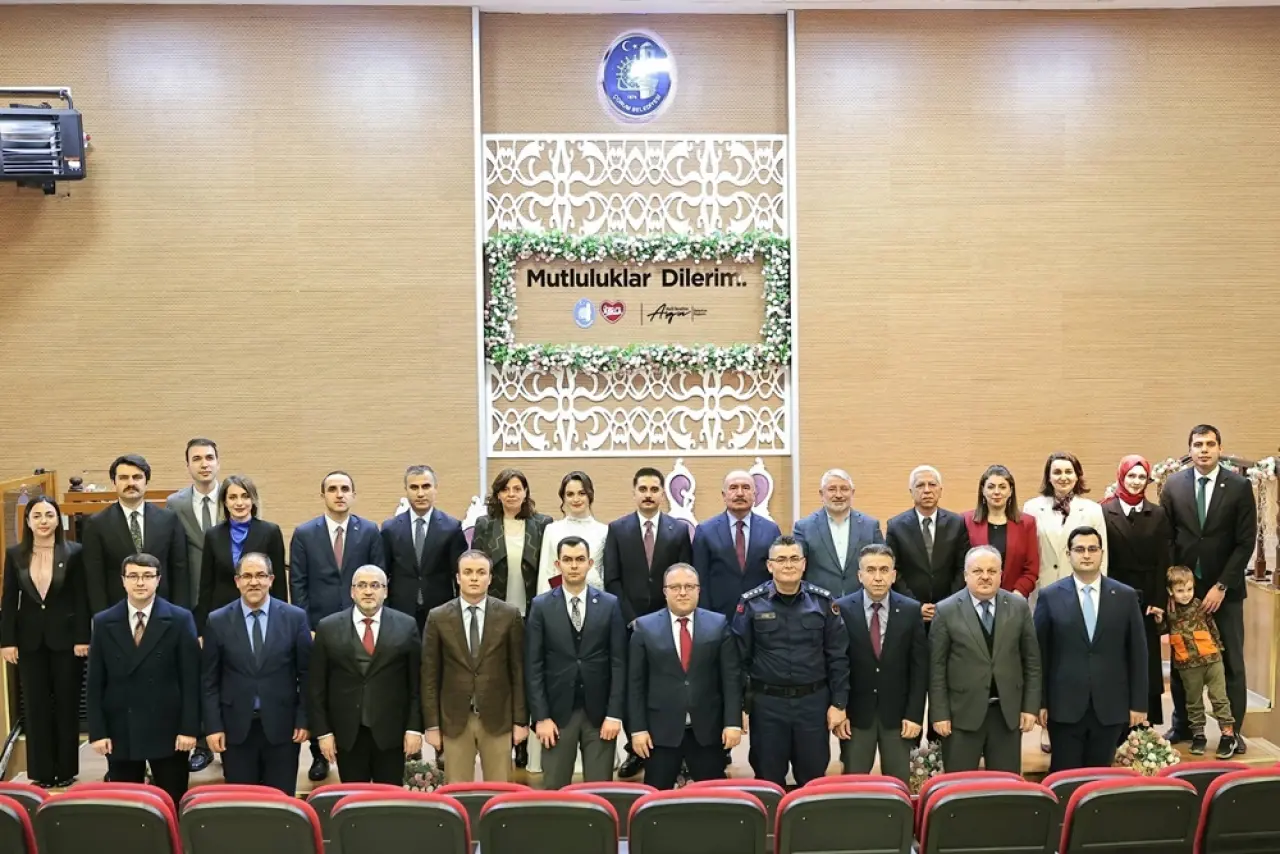 Kaymakam Dünyaevine Girdi 1