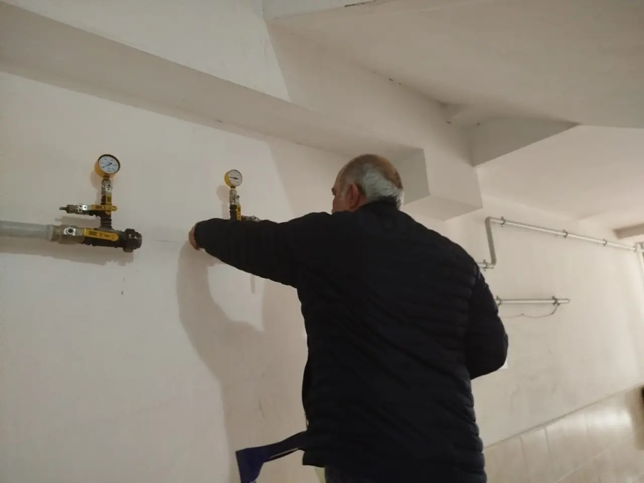 Akıllara Ziyan Hata, Koca Binayı Felç Etti 2