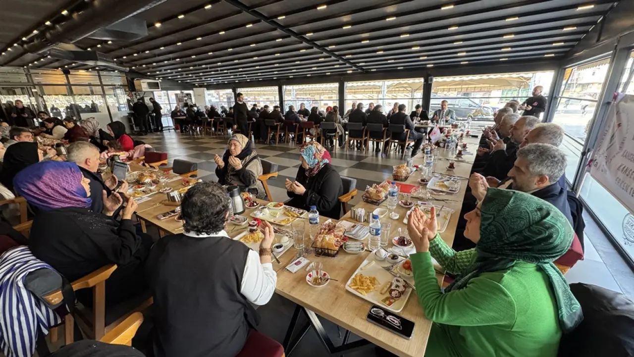 Vali Çalgan, Kanser Savaşçılarıyla Buluştu 4