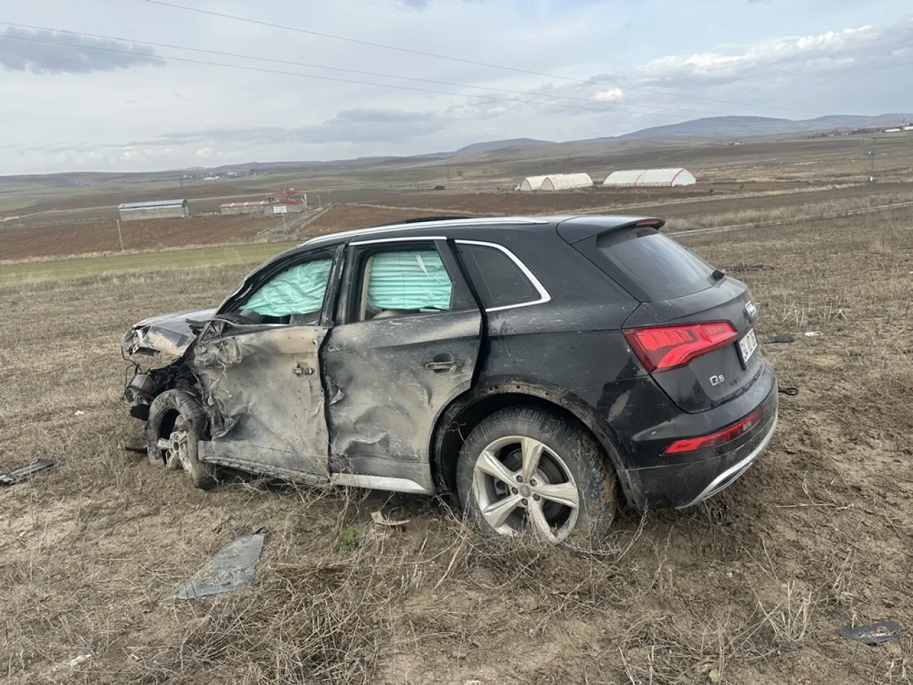 TIR ile Cip Çarpıştı: 4 Yaralı 2