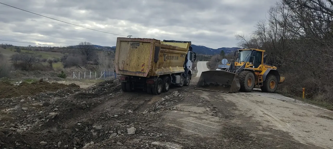 Ulaşım Geçici Köprüden Sağlanacak 3