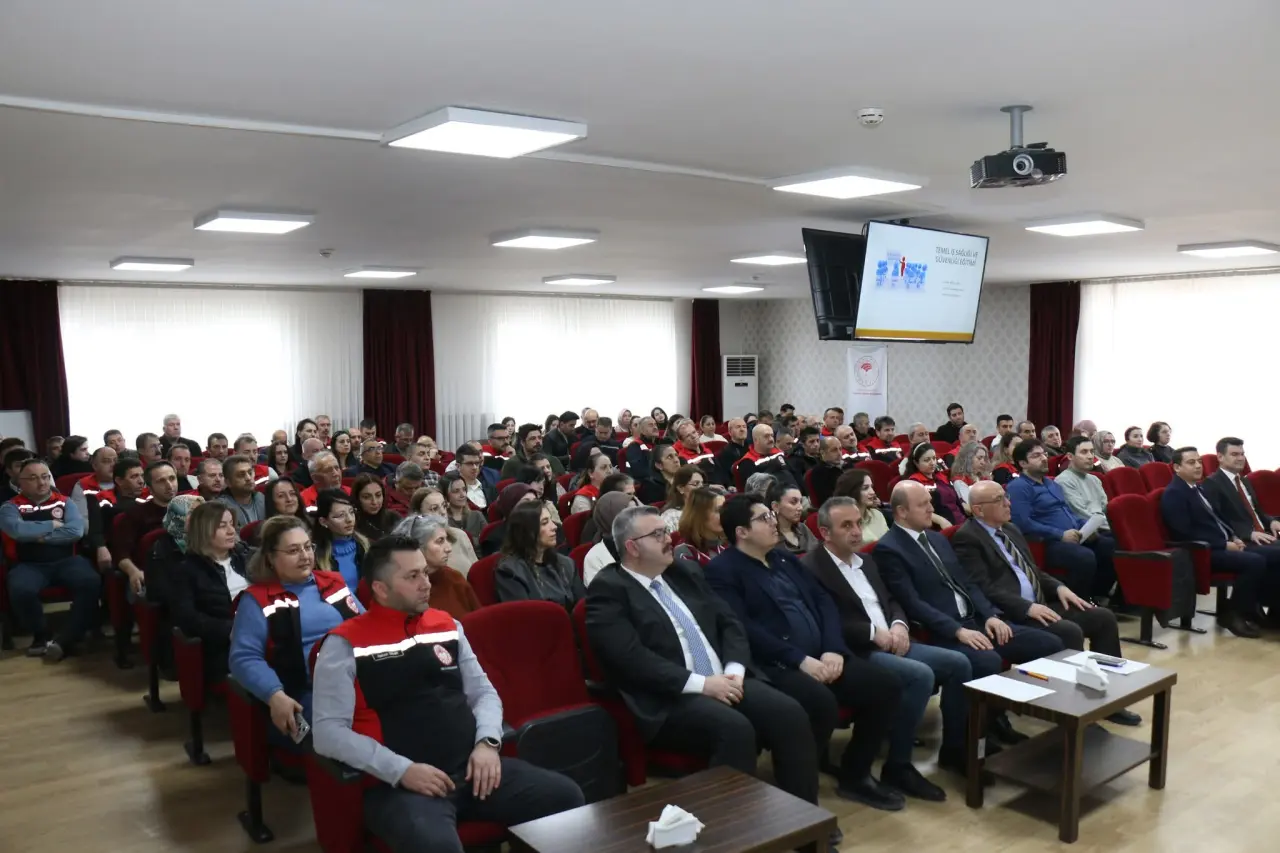 Tarım Personeline İş Sağlığı ve Güvenliği Eğitimi 3