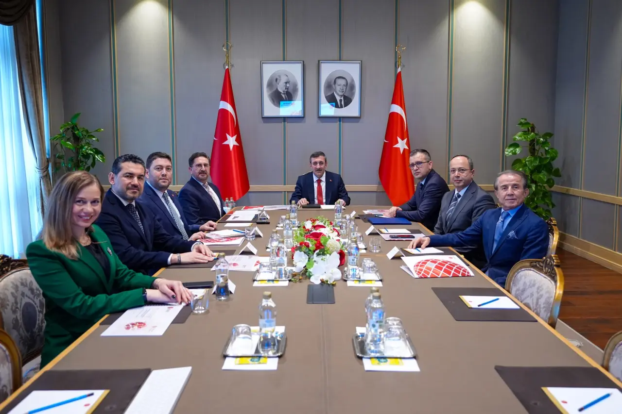 Seramik Sektörü Temsilcileri Cevdet Yılmaz ile Görüştü 2