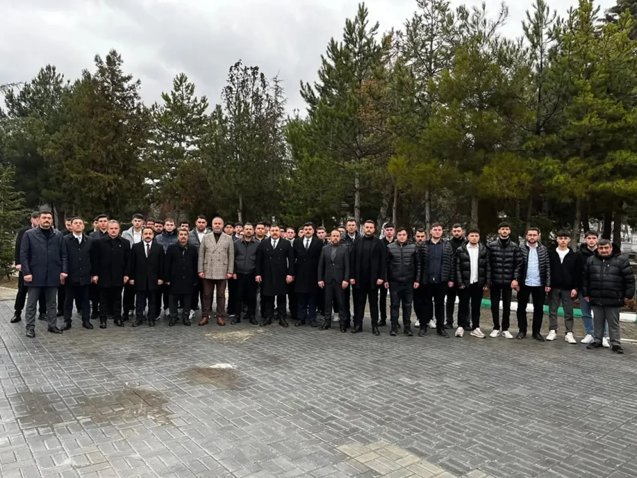 Kerep Sarı, Kabri Başında Anıldı 1