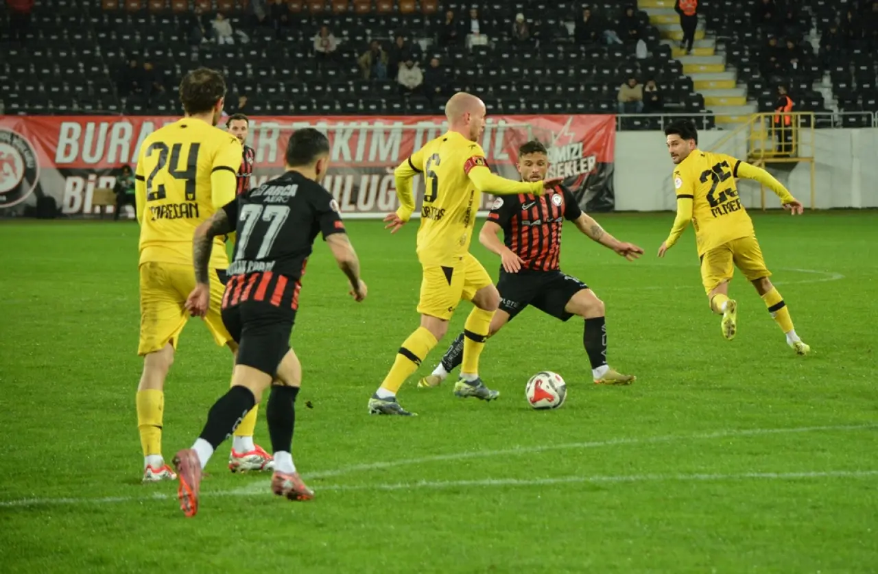 Çorum FK Evinde Kaybetti 3