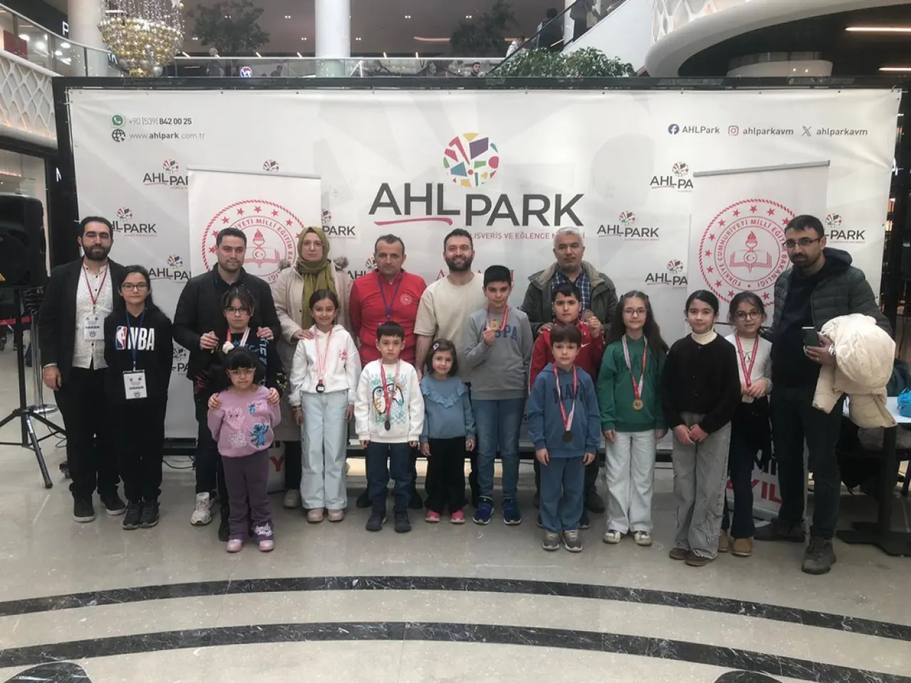 Minikler Aileleriyle Yarıştı 5