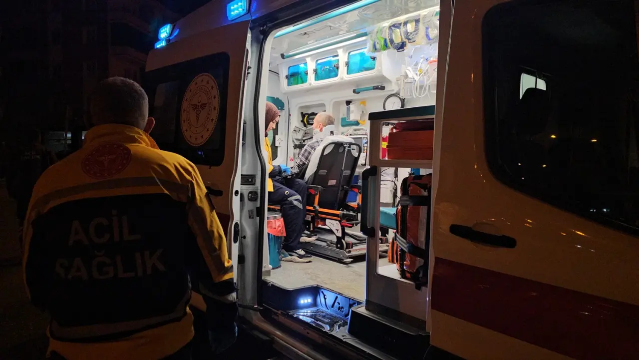 İki Araç Birbirine Girdi 1