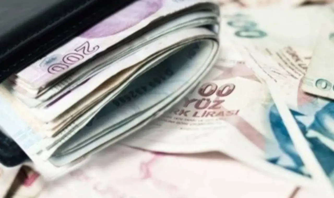 Emeklinin bayram ikramiyesinde masada 3 formül var 2