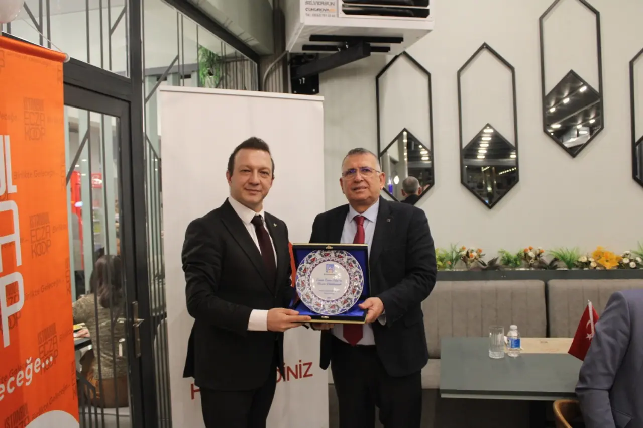 Eczacılar Mesleki Dayanışma İçin Buluştu 1