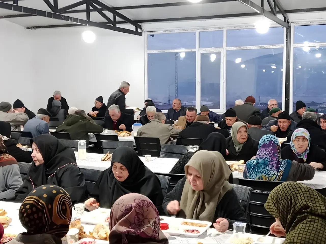 Kargı’da TOKİ Sakinleri İftar Sofrasında Buluştu 3