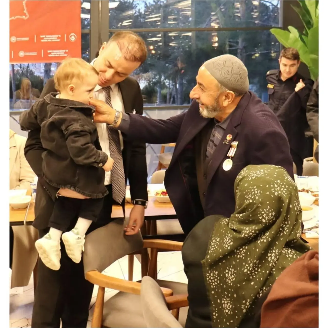 İlçelerde Şehit Aileleri İle Gaziler İftarda Buluştu 3