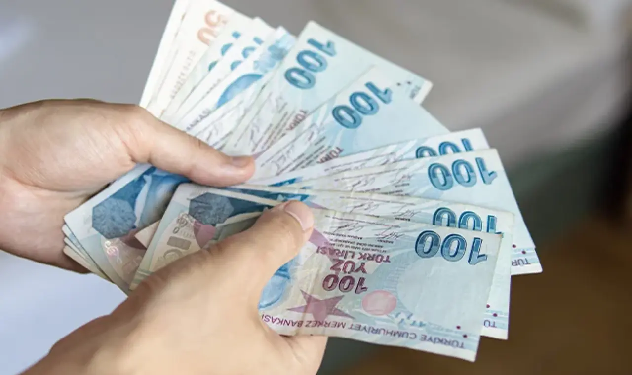 Emeklinin bayram ikramiyesinde masada 3 formül var 3