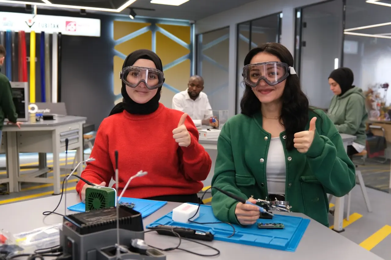 HİTÜ’nün Teknoloji Üssü Gençlerin Hizmetinde 1