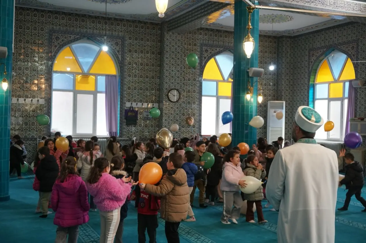 Miniklere Ramazan ve Cami Sevgisi Aşılandı 4