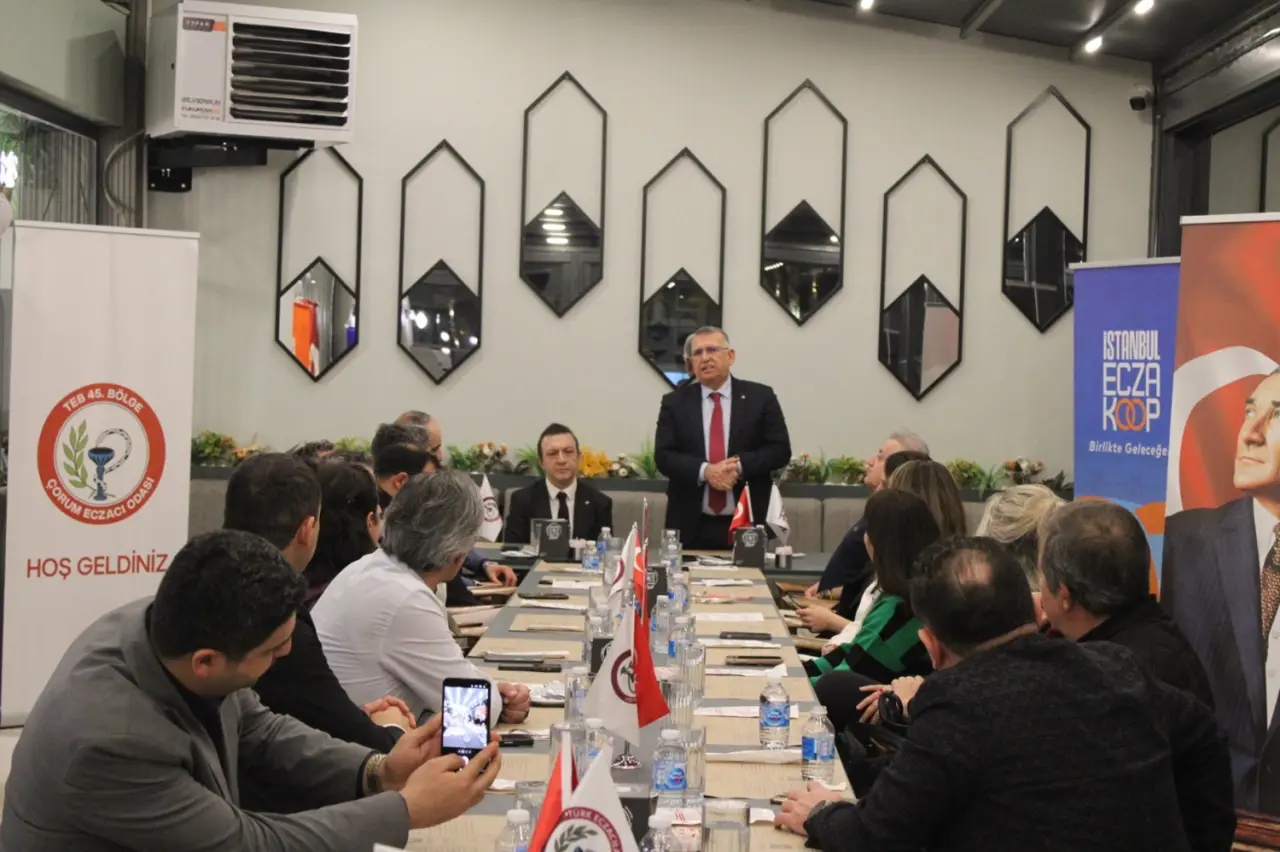 Eczacılar Mesleki Dayanışma İçin Buluştu 2