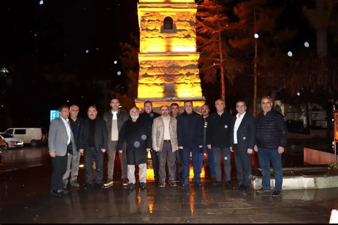 Dere, Vatandaşlara Kandil Simidi İkram Etti 3