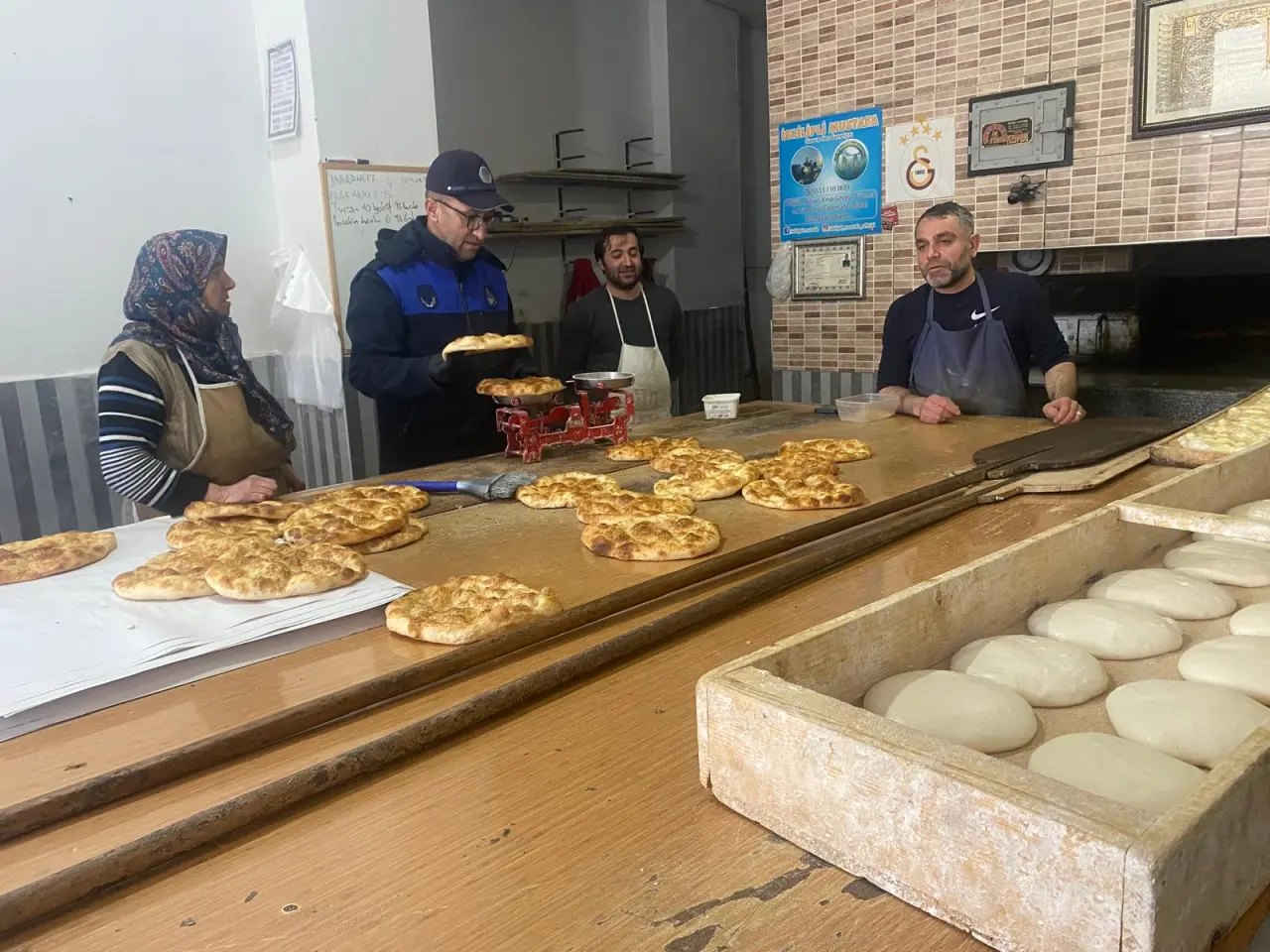 Halk Sağlığı İçin Fırın Ve Marketlere Sıkı Denetim 4