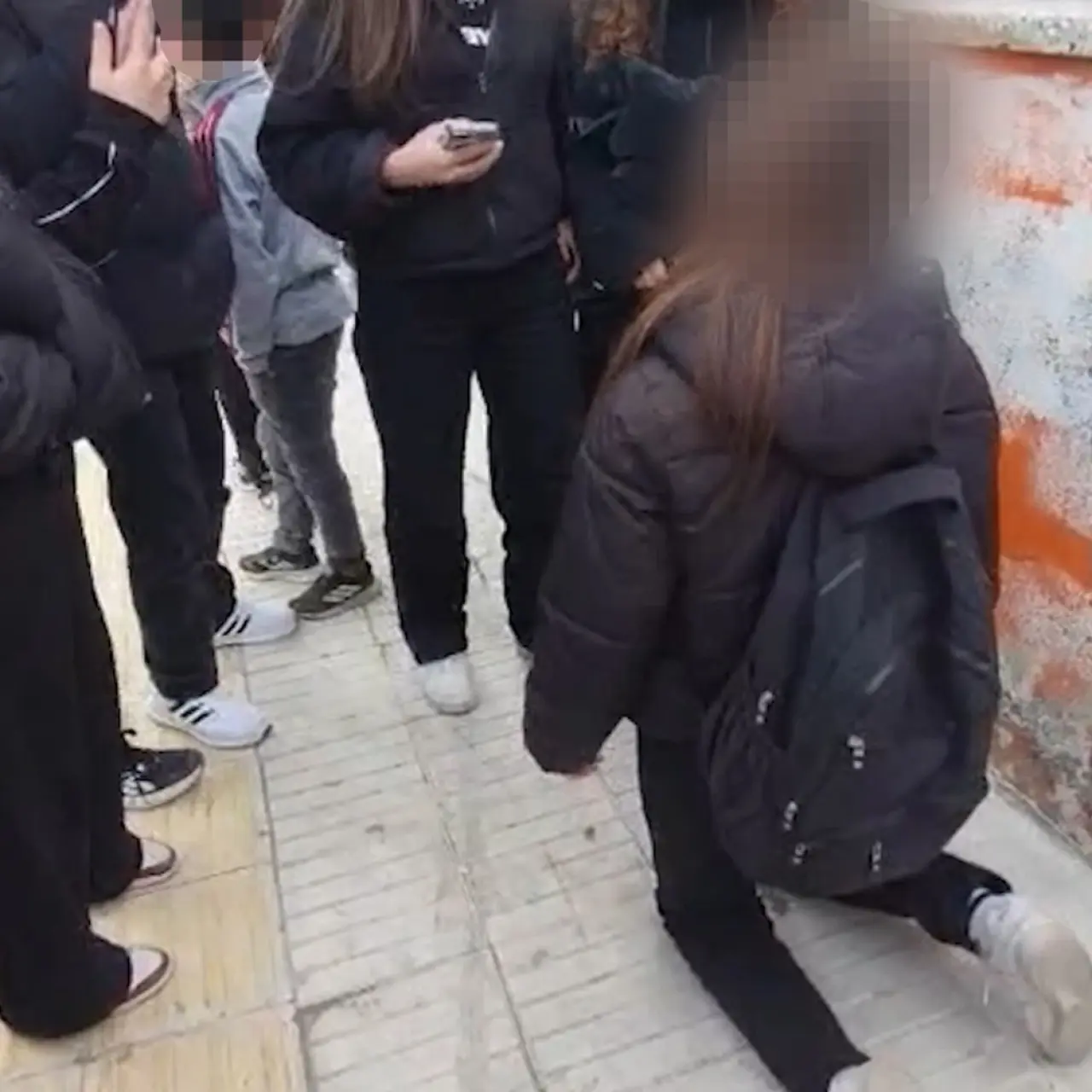 Önce Darbettiler Sonra Paylaştılar 2