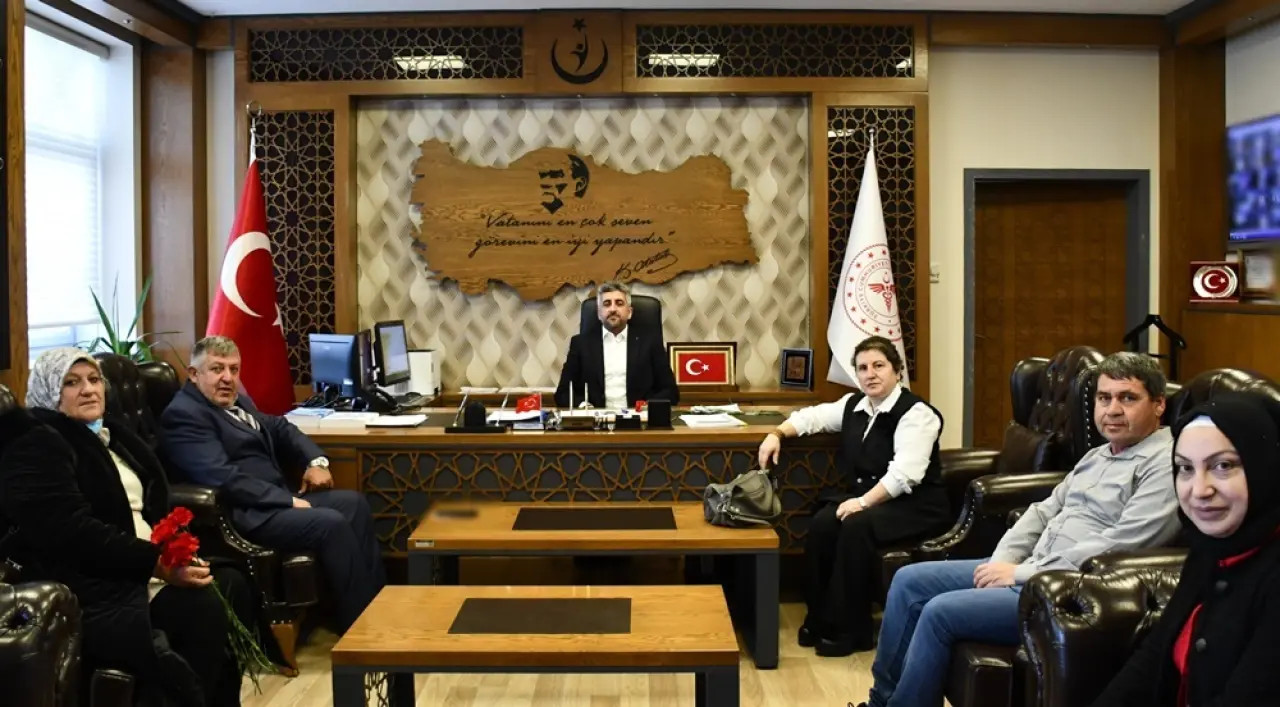 Başhekim Gömeç'ten Kanser Hastalarına Ziyaret 4