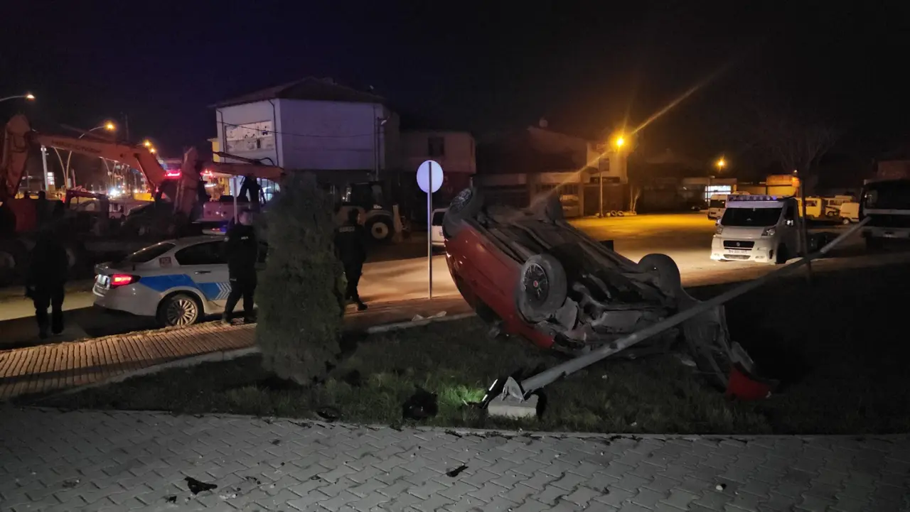 Kontrolden Çıkan Araç Parka Uçtu 2