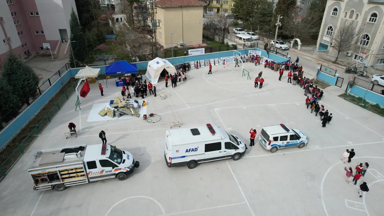 Bin Öğrencinin Nefesini Tuttuğu O Anlar 1