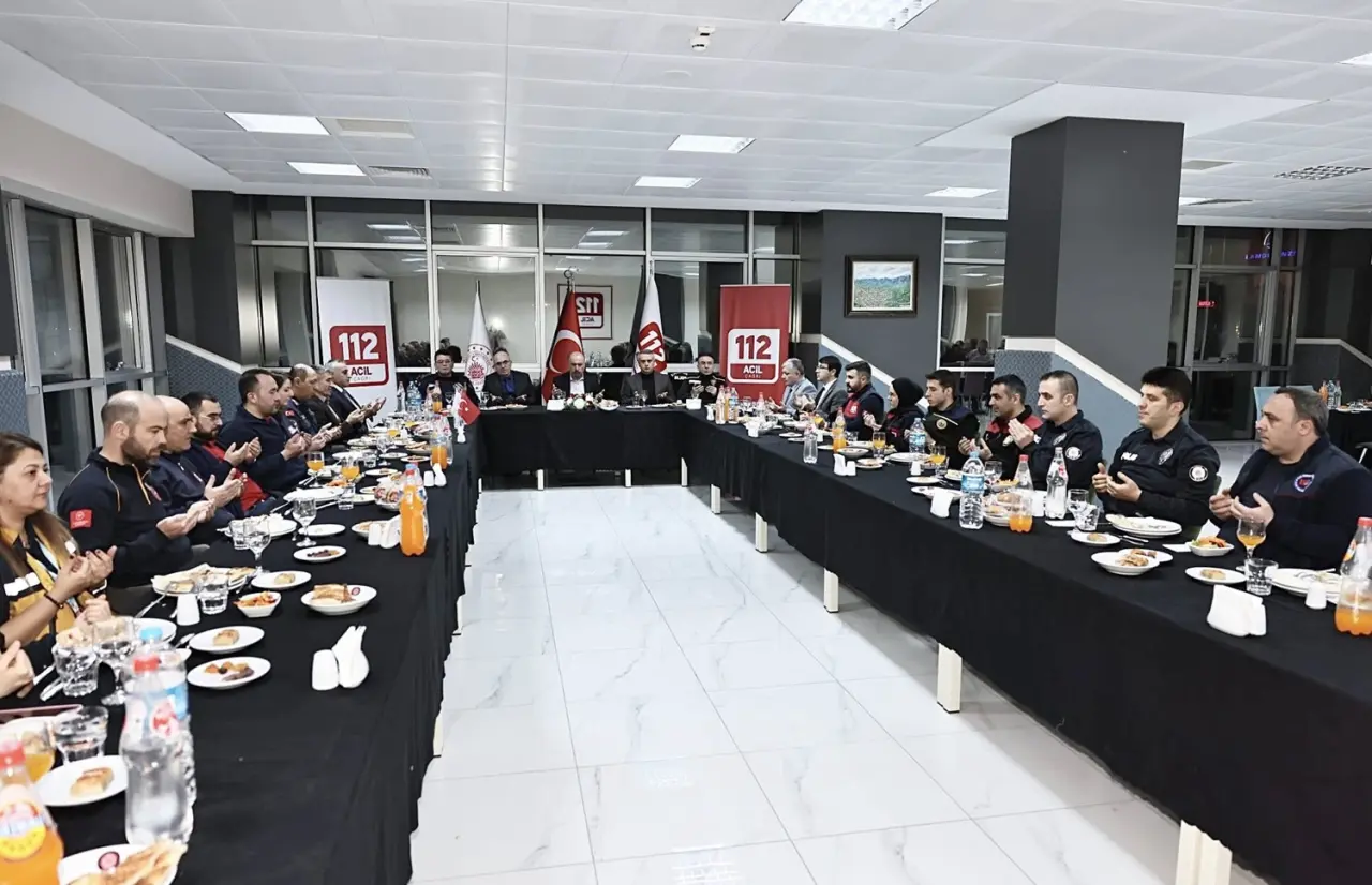 Kahramanlarla Oruç Açtı 3