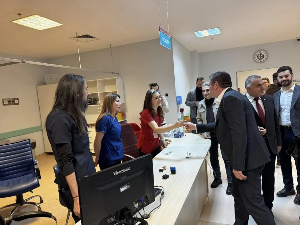 AK Partililer Sağlık Çalışanlarını Unutmadı 5