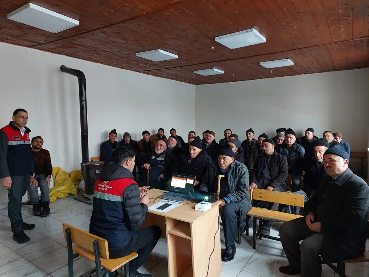 Tarım Üreticilerine Tarımsal Yenilikler Anlatılıyor 3
