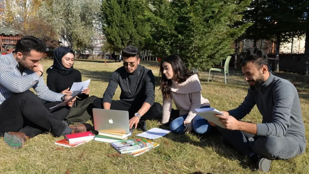 Çorumlu Gençler İçin Avrupa Kapıları Ardına Kadar Açılıyor 3