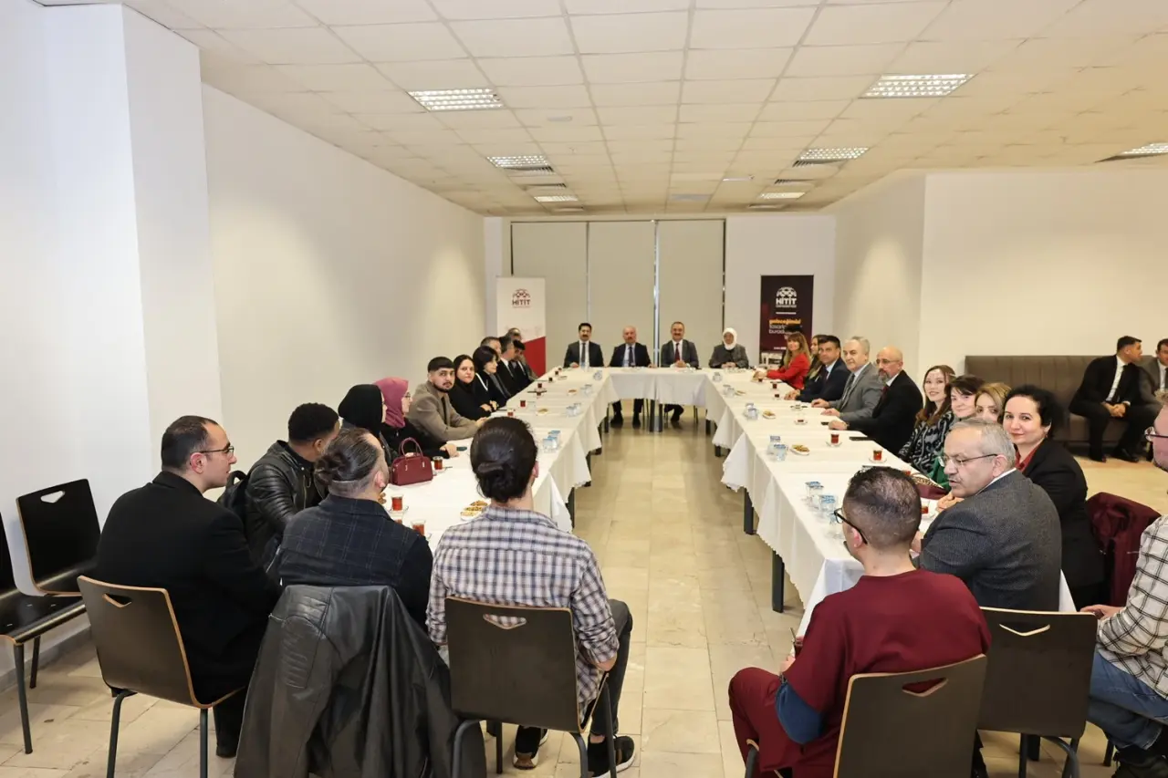 Uluslararası Öğrenciler İftar Sofrasında Buluştu 1