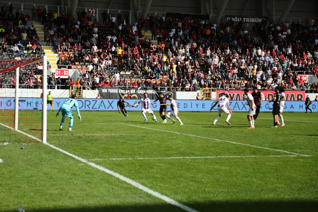 Kırmızı-Siyahlıların 16 Mart Mucizeleri “Yok Artık” Dedirti 1