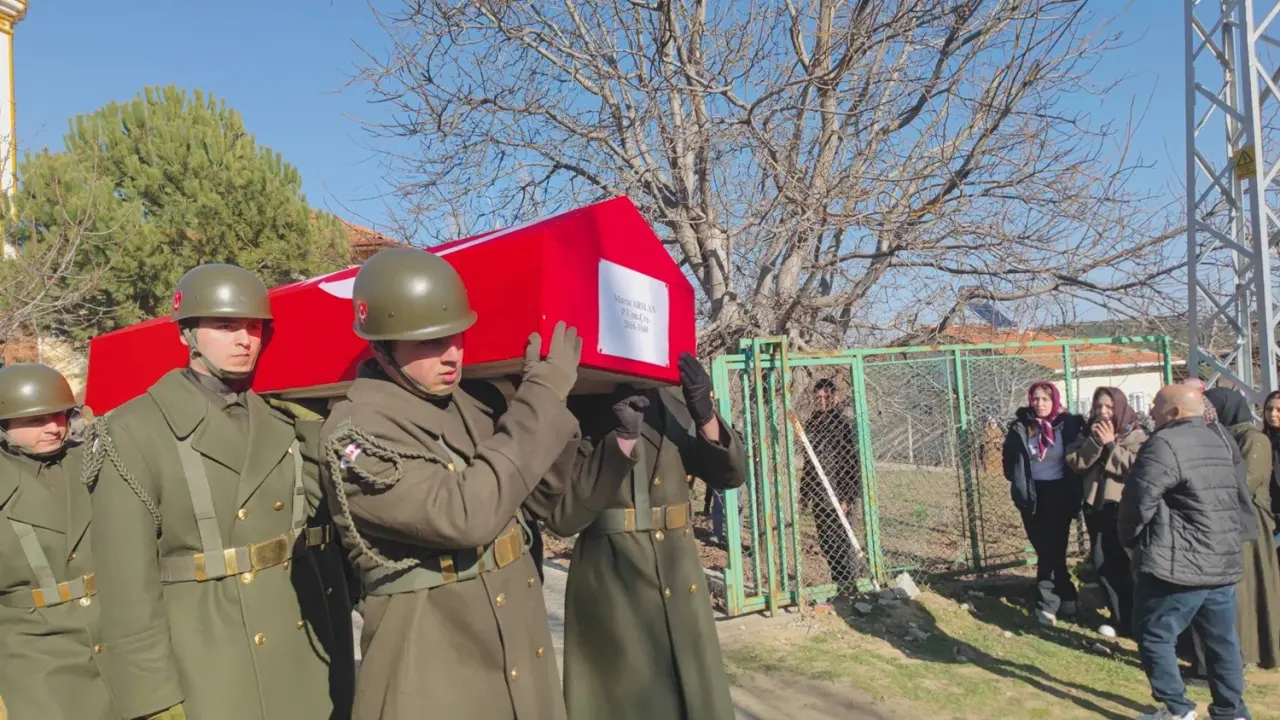 Uzman Çavuş Son Yolculuğuna Uğurlandı 1