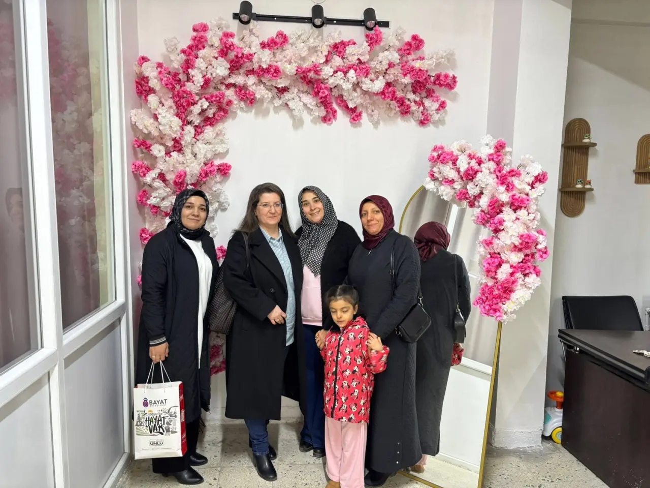 Bayat Sokaklarında Yüzleri Gülümseten Mesaisi 3