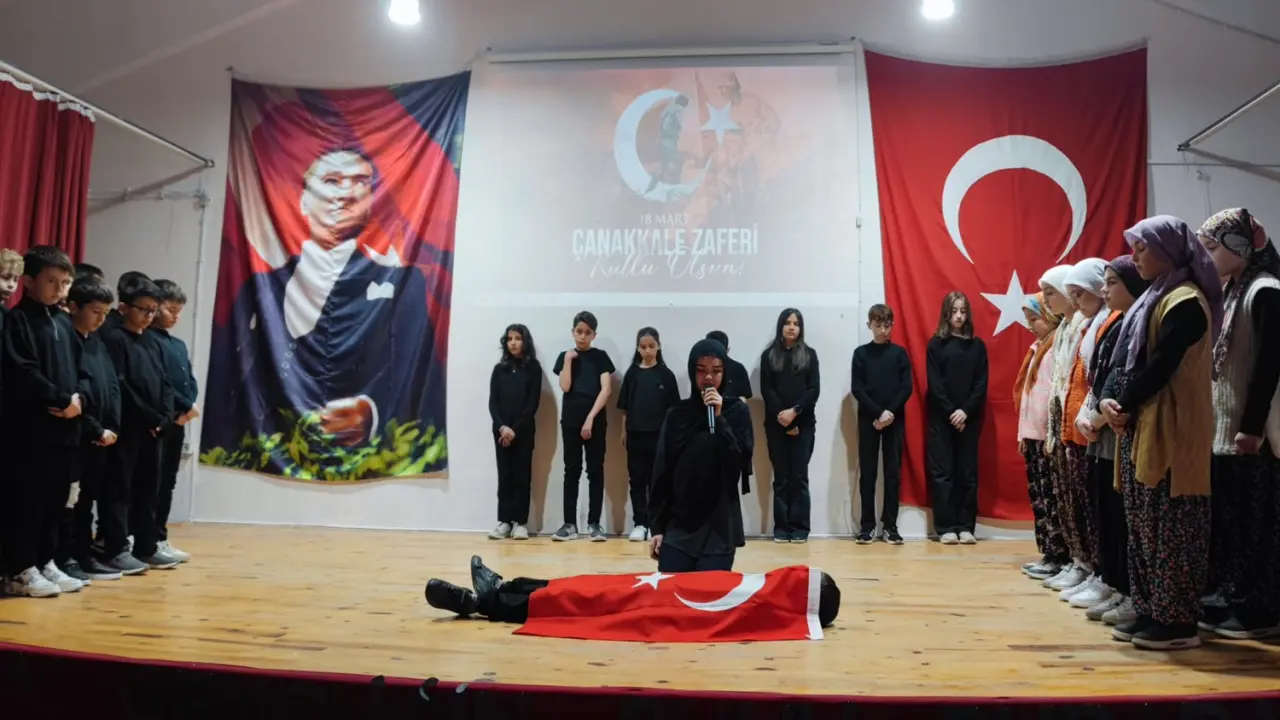 Oğuzlar'da 18 Mart Şehitleri Anma Günü ve Çanakkale Deniz Zaferi'nin Yıl Dönümü Kutlandı 2
