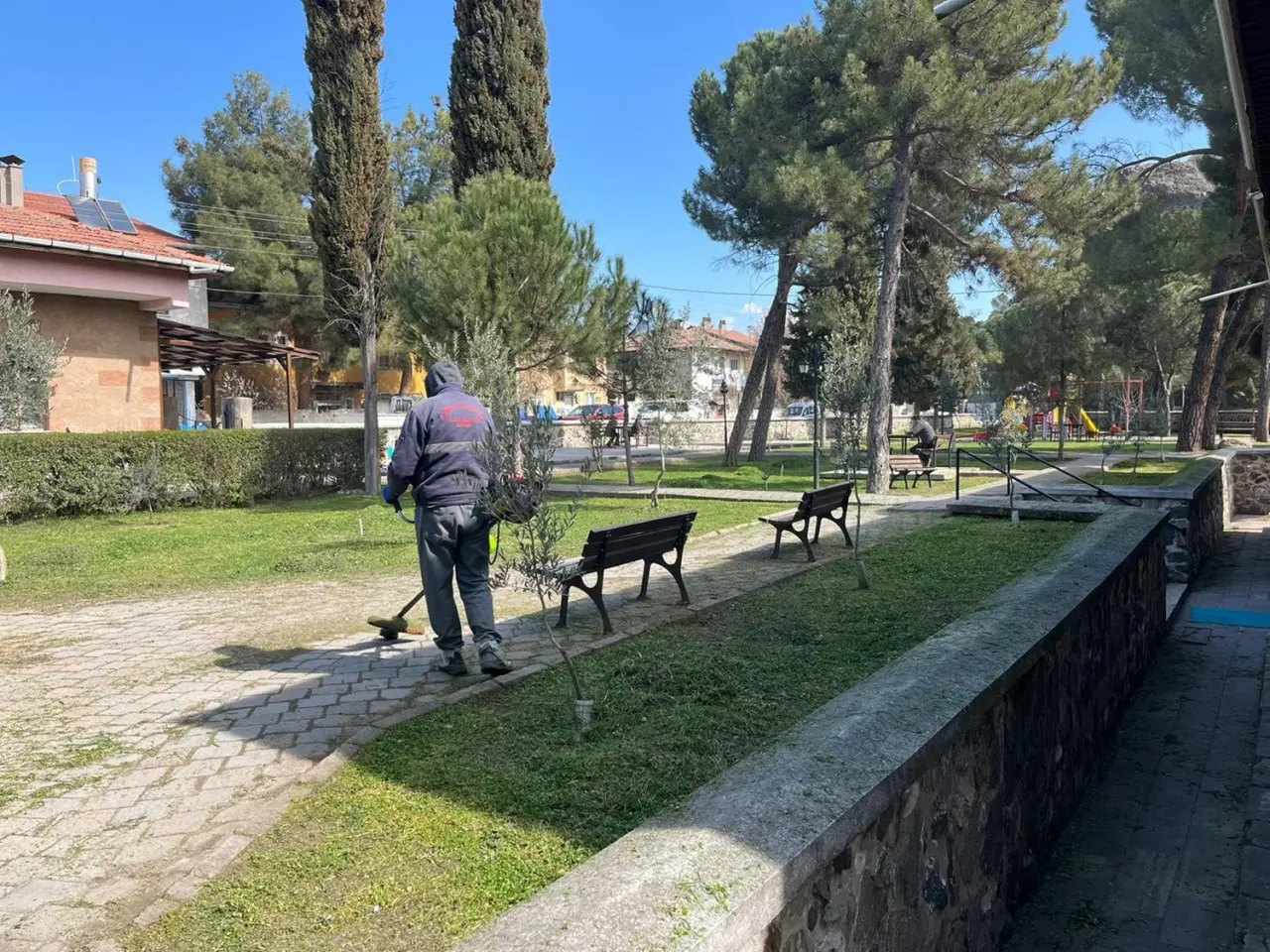 Yeşil Alanlar ve Tarihi Mekanlara Bakım 1