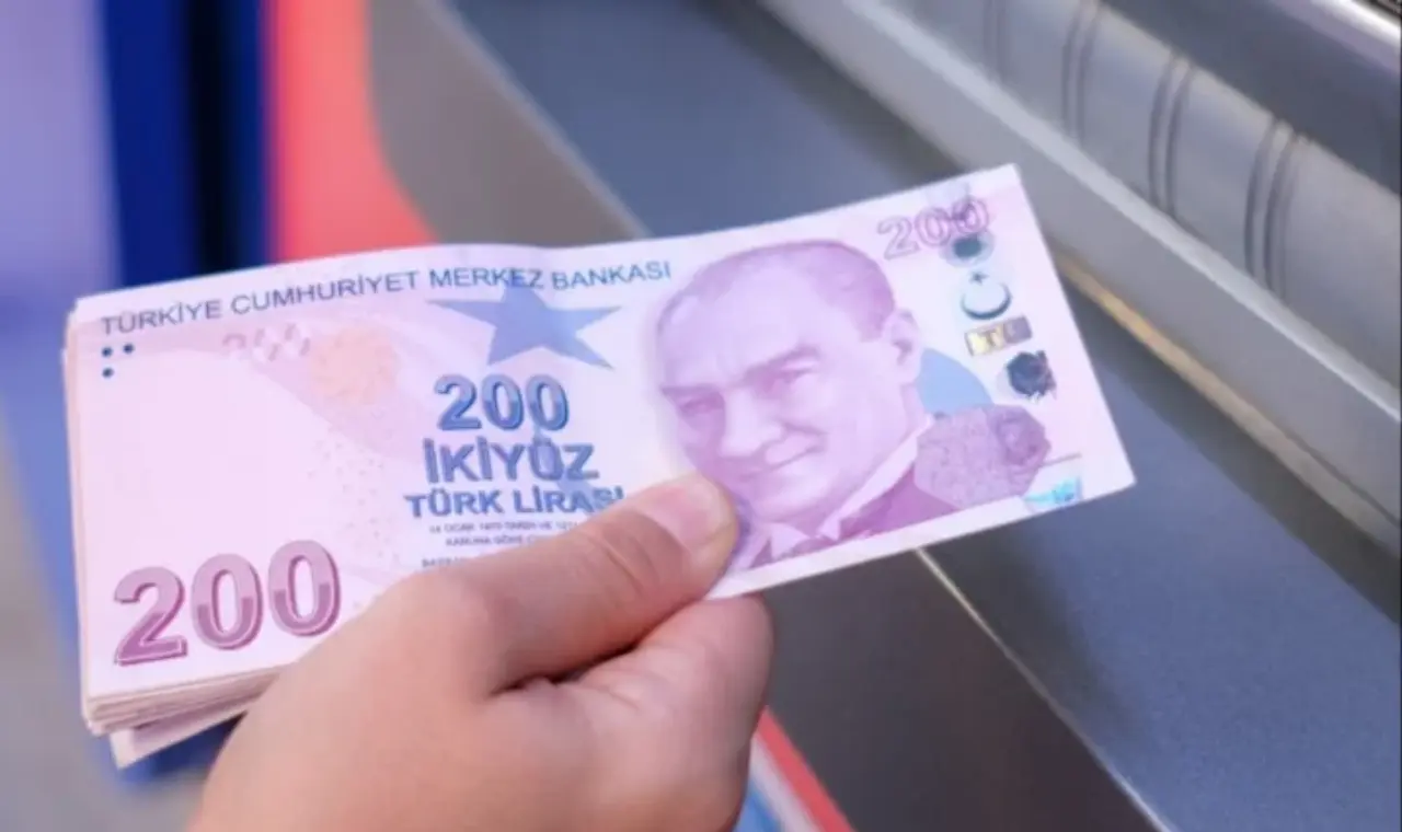 Bayramda mesaiye kalanların maaşları belli oldu 1