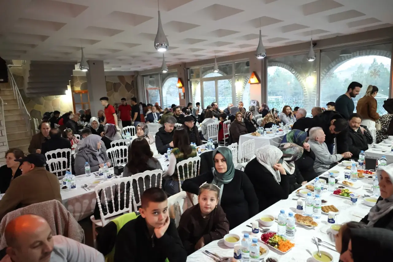 Balkan Türklerinin İftar Sofrasına Konuk Oldu 1