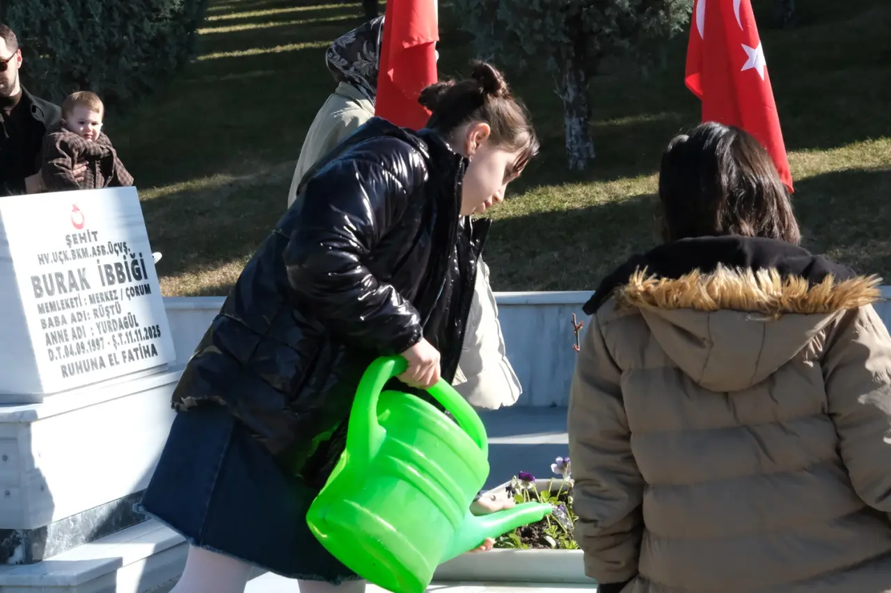 Şehitliklerde Bakım Çalışması 3