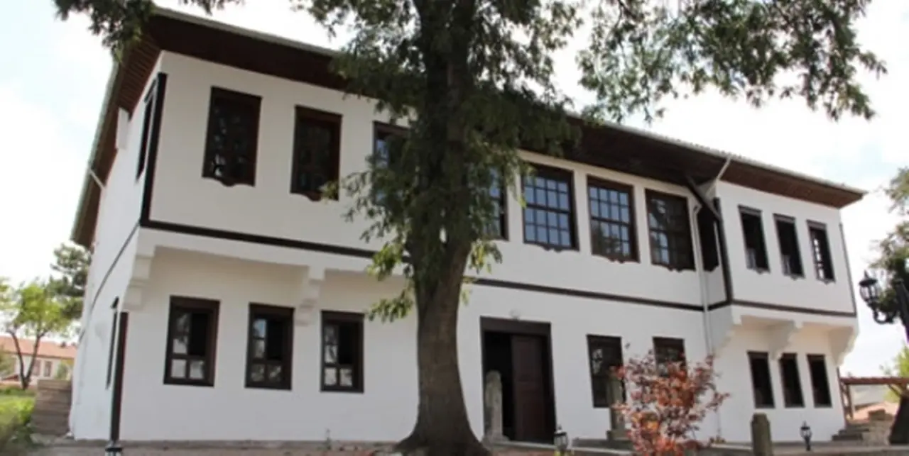 Tarihi Miras, 300 Milyon Liraya Alıcı Arıyor 2