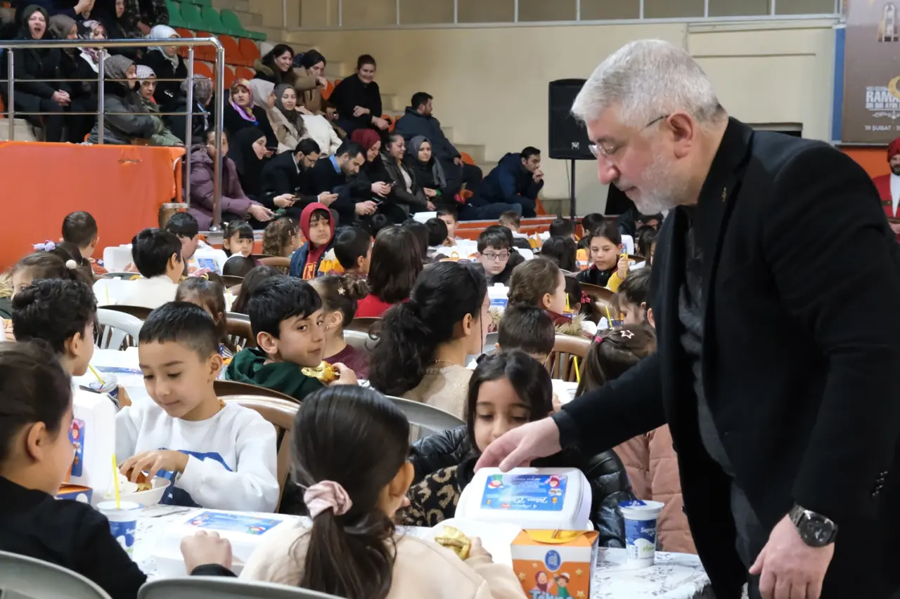 Çocuklara Tekne Orucu İftarı 3