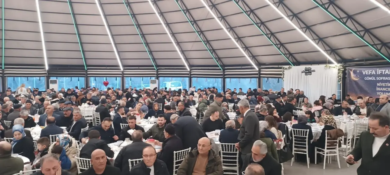 İskilip'te Ak Partililer, Gönül Sofrasında Buluştu 4