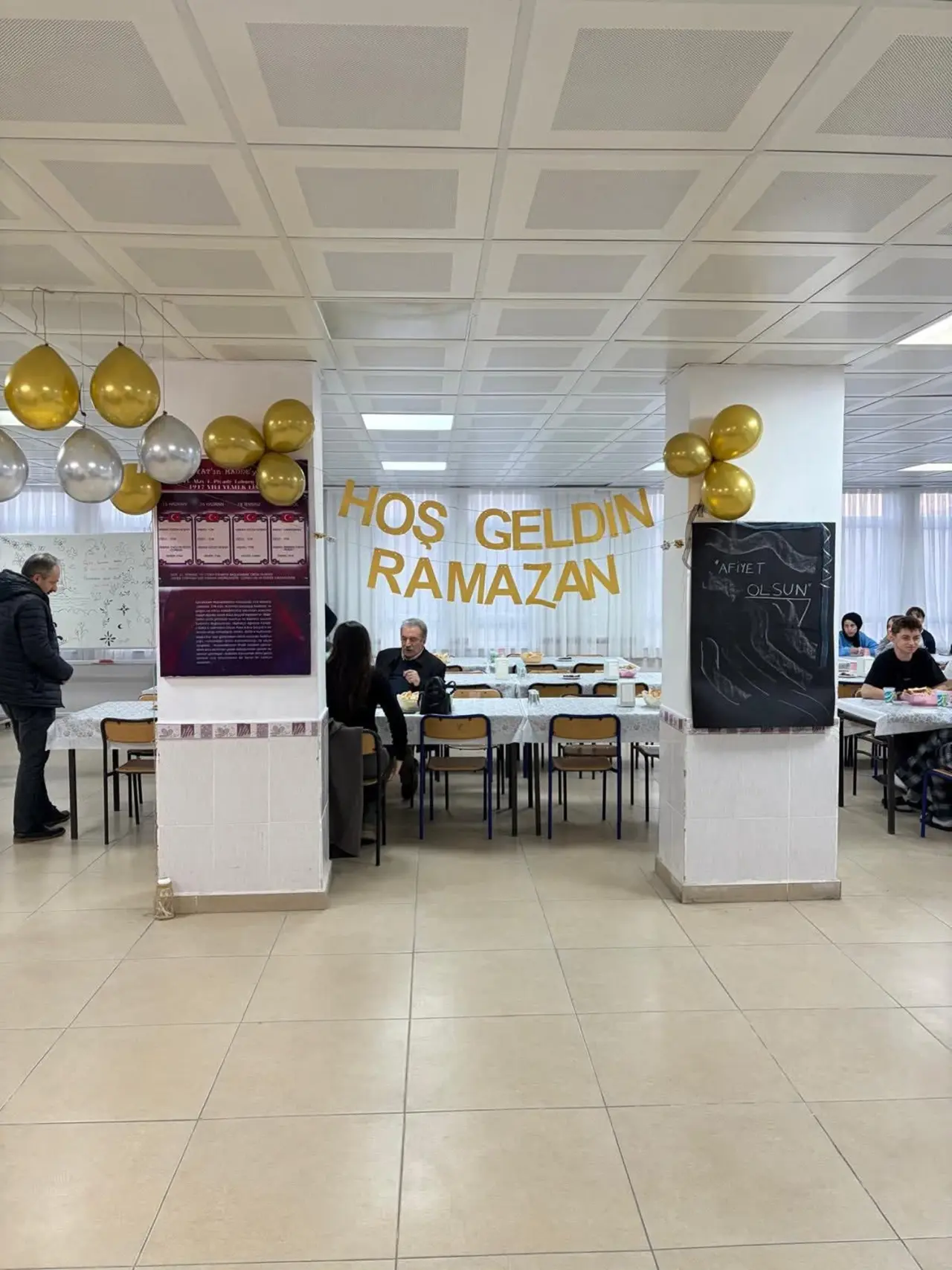 Kaymakamlar Öğrencilerle İftarda Buluştu 1