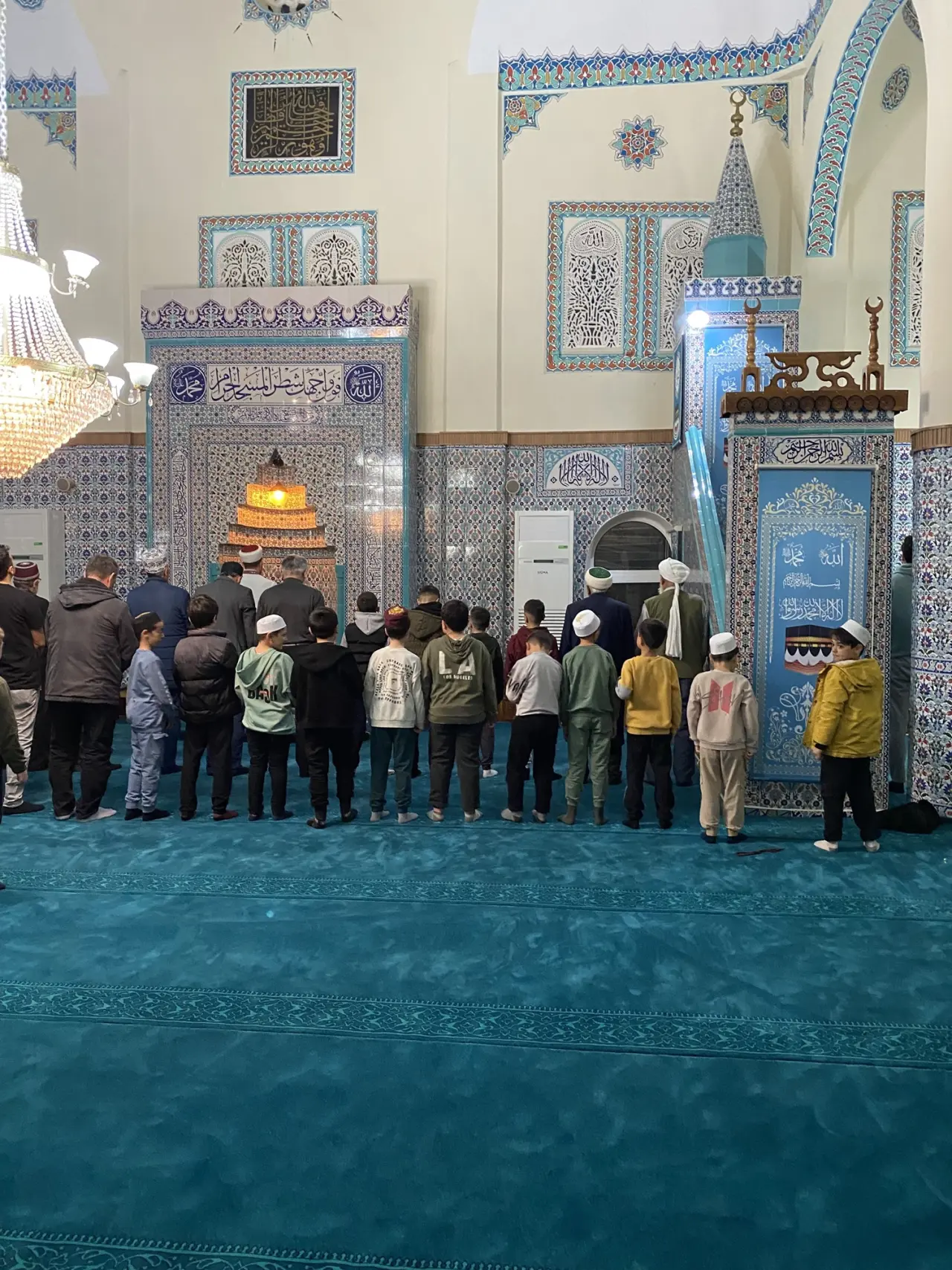 Teravih Çıkışı Çocukları Bekleyen Büyük Sürpriz 6