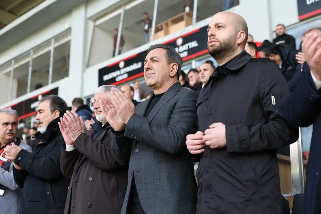 Dere’den Hakeme Tepki 1