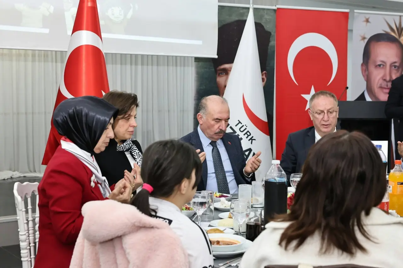 Çalgan, İftarda Çok Özel Misafirler Ağırladı 2